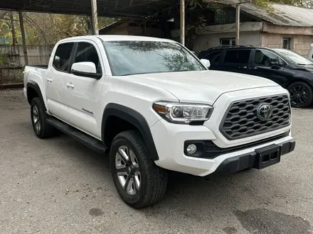 Toyota Tacoma 2021 года за 25 000 000 тг. в Алматы – фото 2