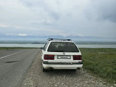 Volkswagen Passat 1995 года за 1 200 000 тг. в Тараз – фото 2