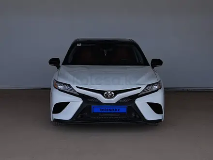 Toyota Camry 2020 года за 17 190 000 тг. в Кызылорда – фото 2