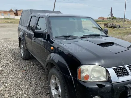 Nissan NP300 2009 года за 3 900 000 тг. в Усть-Каменогорск – фото 2