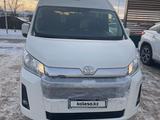 Toyota Hiace 2022 года за 24 000 000 тг. в Астана