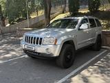 Jeep Grand Cherokee 2006 года за 9 000 000 тг. в Алматы – фото 4