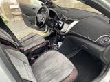 Hyundai Solaris 2011 года за 2 500 000 тг. в Атырау – фото 3