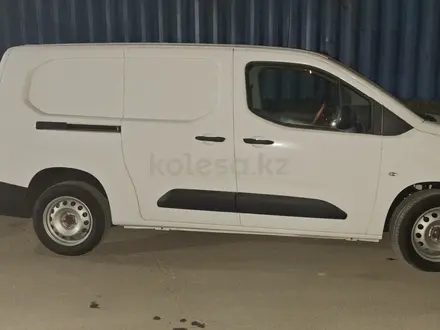 Toyota ProAce Verso 2025 года за 25 200 000 тг. в Алматы – фото 44