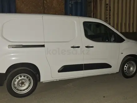 Toyota ProAce Verso 2025 года за 25 200 000 тг. в Алматы – фото 45
