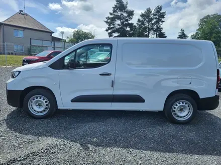 Toyota ProAce Verso 2025 года за 25 200 000 тг. в Алматы – фото 93