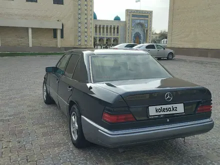 Mercedes-Benz E 200 1993 года за 1 750 000 тг. в Тараз – фото 5