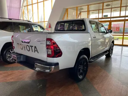 Toyota Hilux 2021 года за 25 000 000 тг. в Усть-Каменогорск – фото 5
