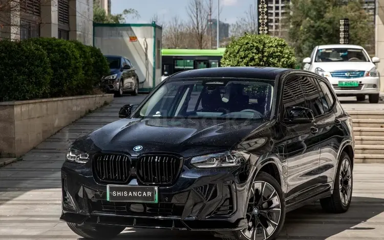 BMW iX3 2024 годаfor16 020 000 тг. в Алматы