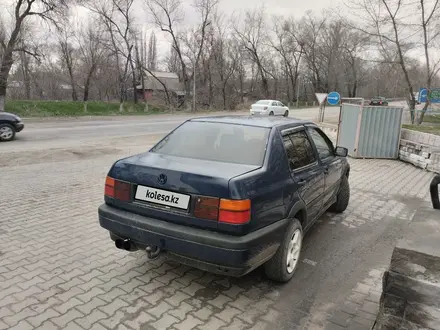 Volkswagen Vento 1996 года за 1 100 000 тг. в Алматы – фото 11