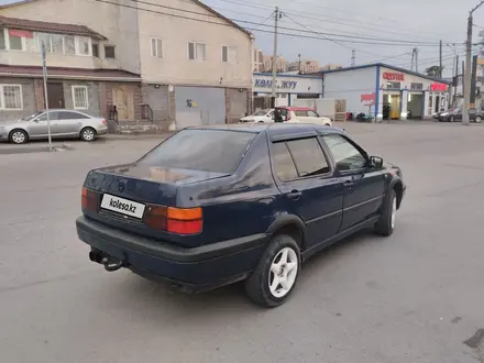 Volkswagen Vento 1996 года за 1 100 000 тг. в Алматы – фото 13