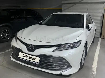 Toyota Camry 2021 года за 15 500 000 тг. в Астана – фото 3