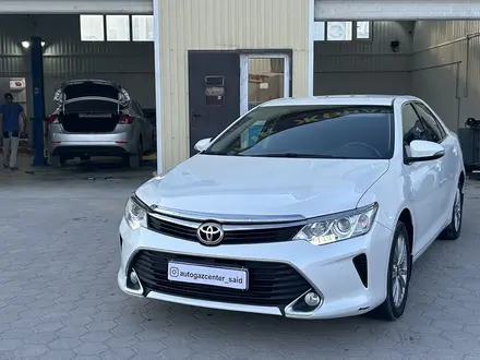 Toyota Camry 2016 года за 9 700 000 тг. в Актау – фото 2