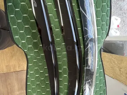 Ветровики, Мухобойки на Toyota за 5 000 тг. в Алматы