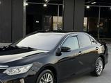 Toyota Camry 2016 года за 8 800 000 тг. в Туркестан – фото 2