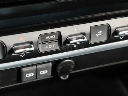 Toyota Land Cruiser Premium+ 2026 года за 71 640 160 тг. в Актау – фото 16