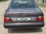 Mercedes-Benz E 230 1992 года за 2 400 000 тг. в Алматы – фото 4
