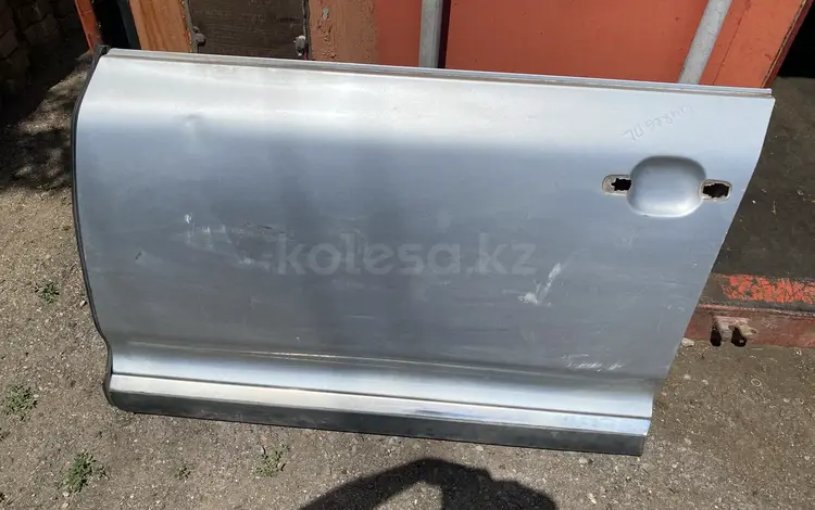 Дверь передняя за 19 000 тг. в Караганда