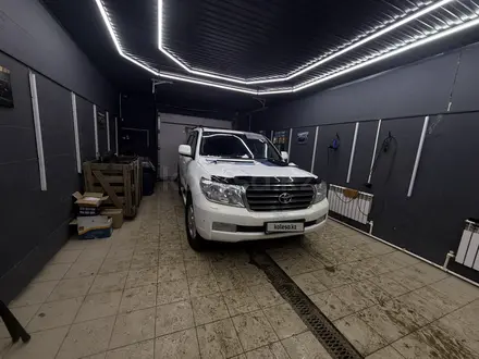 Toyota Land Cruiser 2011 года за 20 000 000 тг. в Уральск