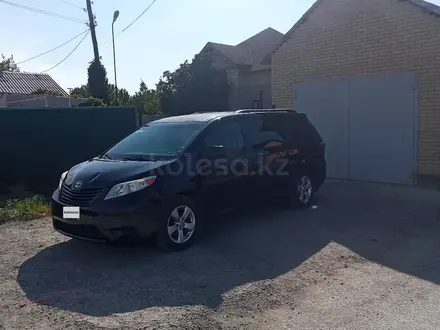 Toyota Sienna 2015 года за 7 700 000 тг. в Атырау – фото 5