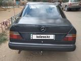 Mercedes-Benz E 200 1990 года за 700 000 тг. в Жезказган – фото 2