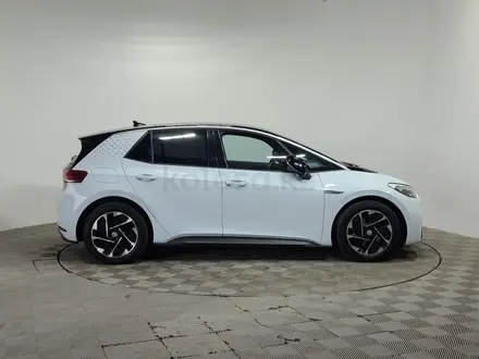 Volkswagen ID.3 2023 года за 6 660 000 тг. в Алматы – фото 4