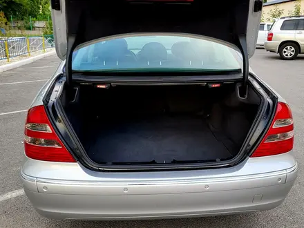 Mercedes-Benz E 320 2002 года за 6 000 000 тг. в Шымкент – фото 15