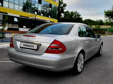 Mercedes-Benz E 320 2002 года за 6 000 000 тг. в Шымкент – фото 5