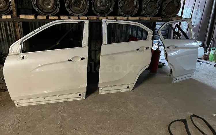Дверь двери за 3 500 тг. в Алматы