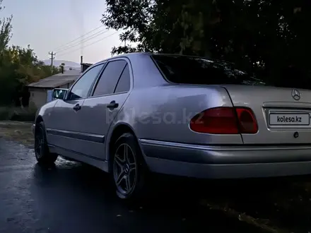 Mercedes-Benz E 280 1996 года за 2 490 000 тг. в Талдыкорган