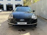 Hyundai Sonata 2022 года за 13 200 000 тг. в Астана – фото 2