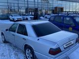 Mercedes-Benz E 320 1993 года за 2 100 000 тг. в Павлодар – фото 4