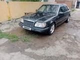 Mercedes-Benz E 220 1993 года за 3 000 000 тг. в Алматы – фото 2