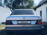 Mercedes-Benz E 230 1991 годаfor1 150 000 тг. в Урджар – фото 2