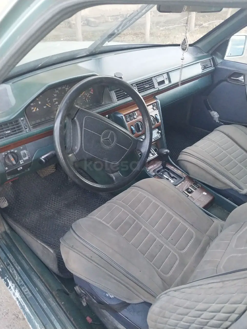 Mercedes-Benz E-Class, 1993
