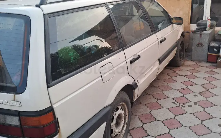 Volkswagen Passat 1993 года за 600 000 тг. в Алматы