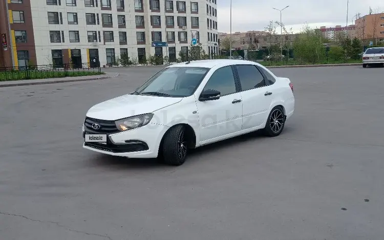ВАЗ (Lada) Granta 2190 2019 года за 3 600 000 тг. в Астана