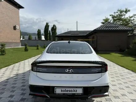 Hyundai Sonata 2024 года за 14 999 999 тг. в Алматы – фото 12