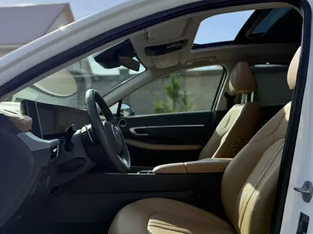 Hyundai Sonata 2024 года за 14 999 999 тг. в Алматы – фото 19