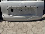 Дверь багажника Toyota Land Cruiser Prado 150 за 130 000 тг. в Караганда