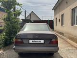 Mercedes-Benz E 260 1990 годаfor950 000 тг. в Алматы