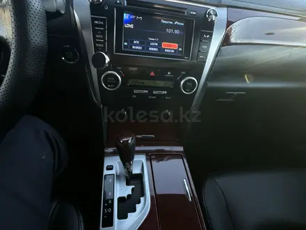 Toyota Camry 2014 года за 9 500 000 тг. в Костанай – фото 27