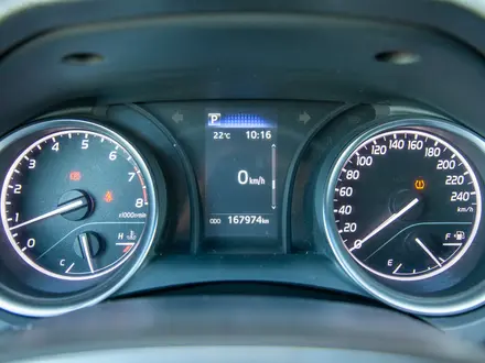 Toyota Camry 2021 года за 12 600 000 тг. в Алматы – фото 18
