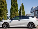 Toyota Camry 2021 года за 12 600 000 тг. в Алматы – фото 3