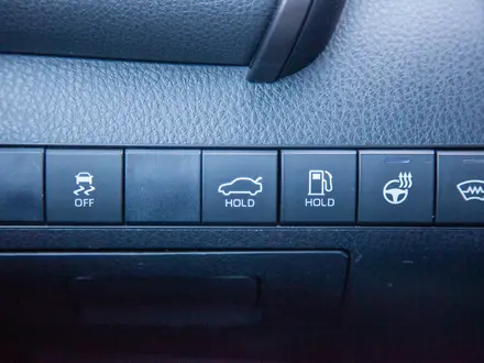 Toyota Camry 2021 года за 12 600 000 тг. в Алматы – фото 20