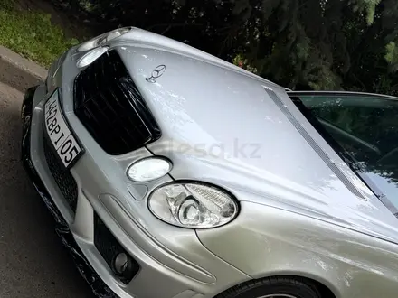 Mercedes-Benz E 55 AMG 2005 года за 9 000 000 тг. в Алматы – фото 13
