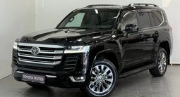 Toyota Land Cruiser Premium 2022 года за 52 500 000 тг. в Астана