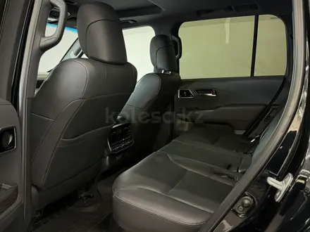 Toyota Land Cruiser Premium 2022 года за 52 500 000 тг. в Астана – фото 11