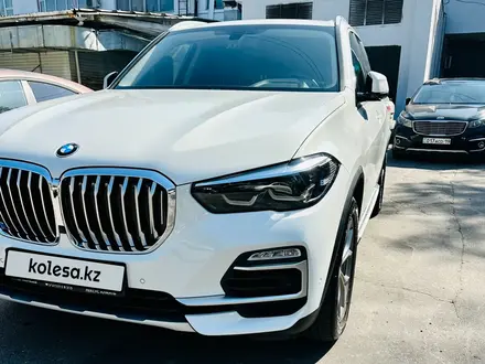 BMW X5 2020 года за 34 800 000 тг. в Алматы – фото 11