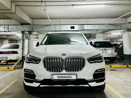 BMW X5 2020 года за 34 800 000 тг. в Алматы – фото 3